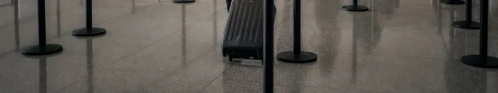 Blog: Flughafen-Warteschlangen-Prognose: Wie 4-Wochen-Vorhersagen Wartezeiten senken